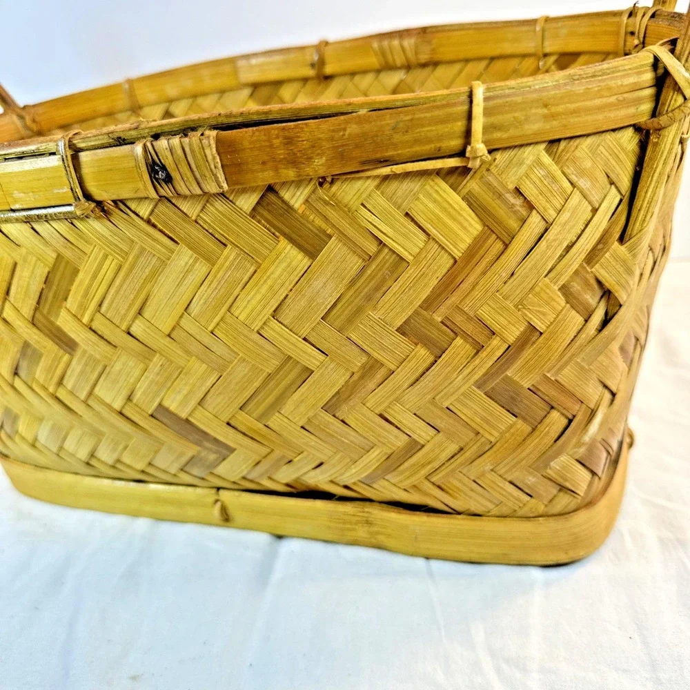 Vintage Handwoven Basket Philippines 12x7x6 Boho Herringbone Zigzag Woven EVC